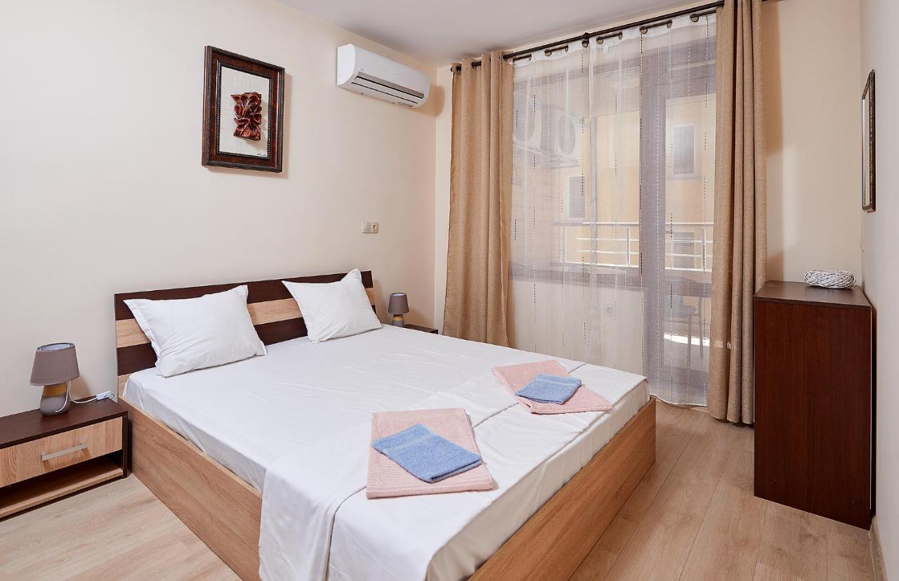 Art Apartments In Поморіє Екстер'єр фото