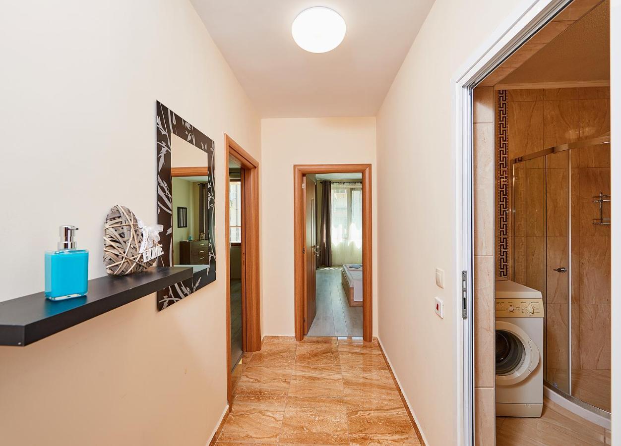 Art Apartments In Поморіє Екстер'єр фото